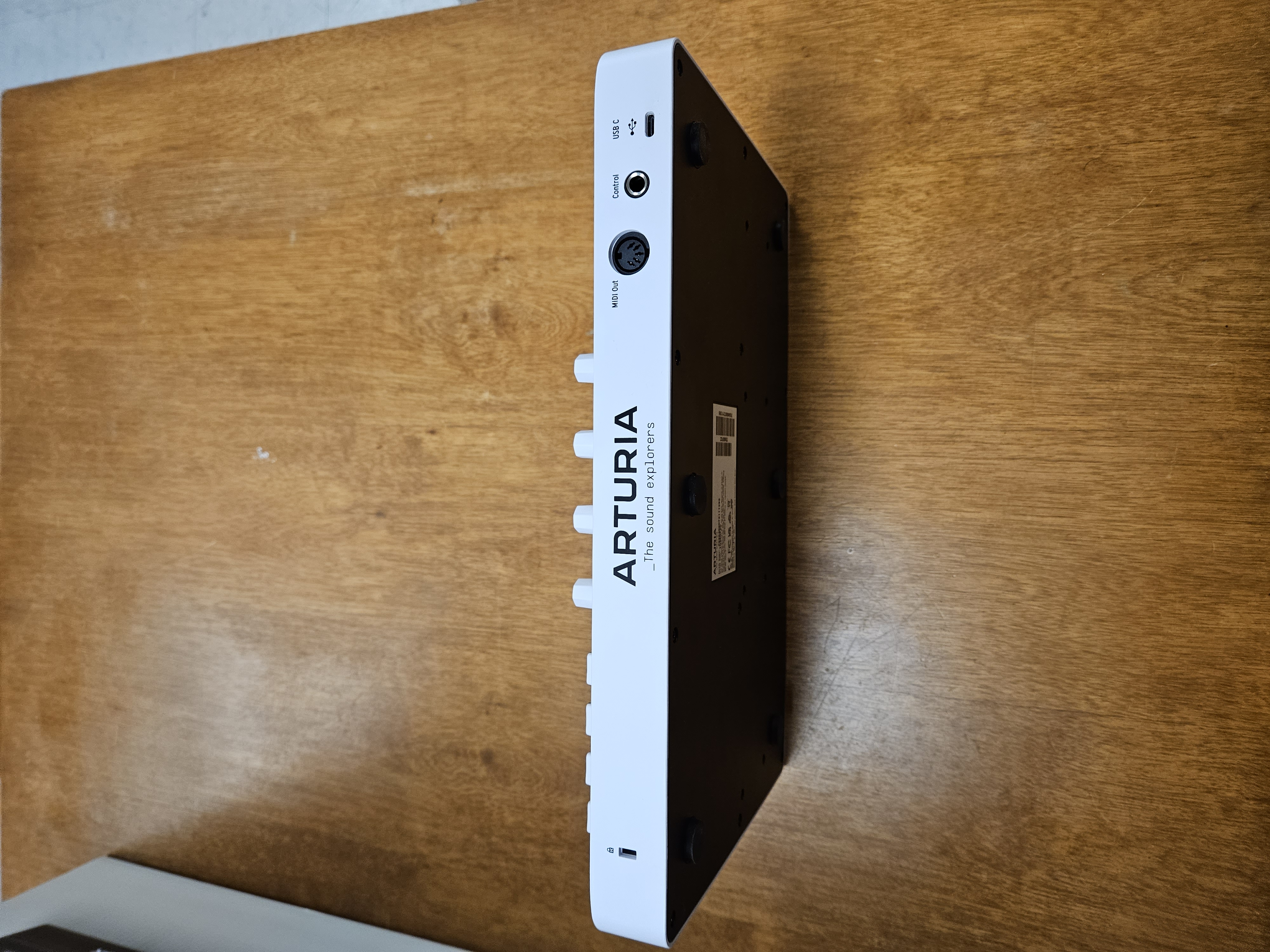 Arturia MiniLab 3 Plug-And-Play MIDI Controller - Used | eBay